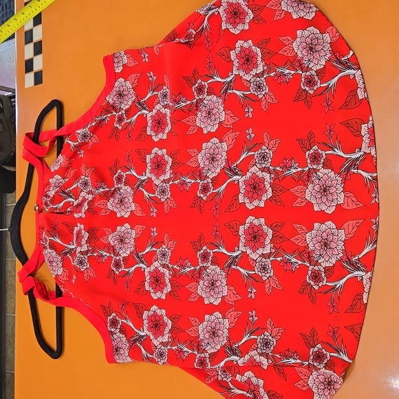 Candies Women's Tank, Red with floral pattern, Size XL - Picture 2 of 6